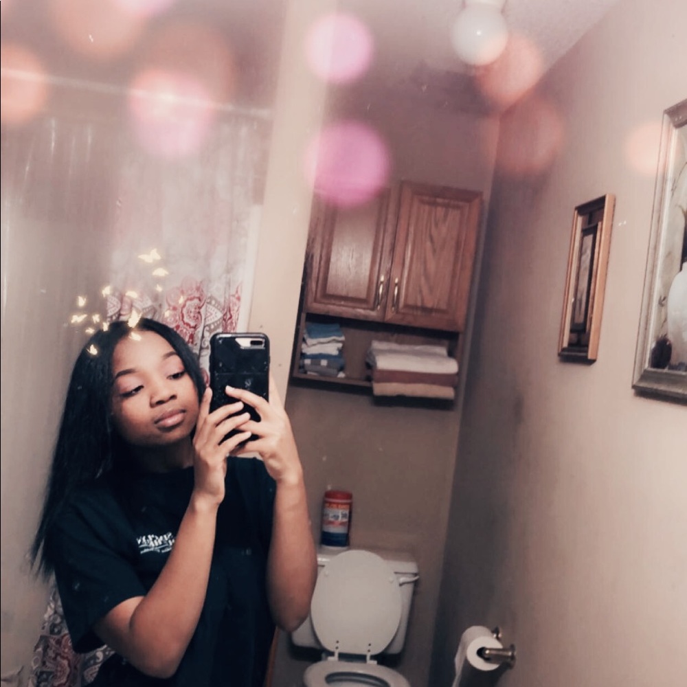 Meet your Posher, Makaila